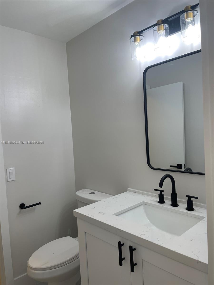 11439 SW 132nd Pl # 3 Unit: 73-3