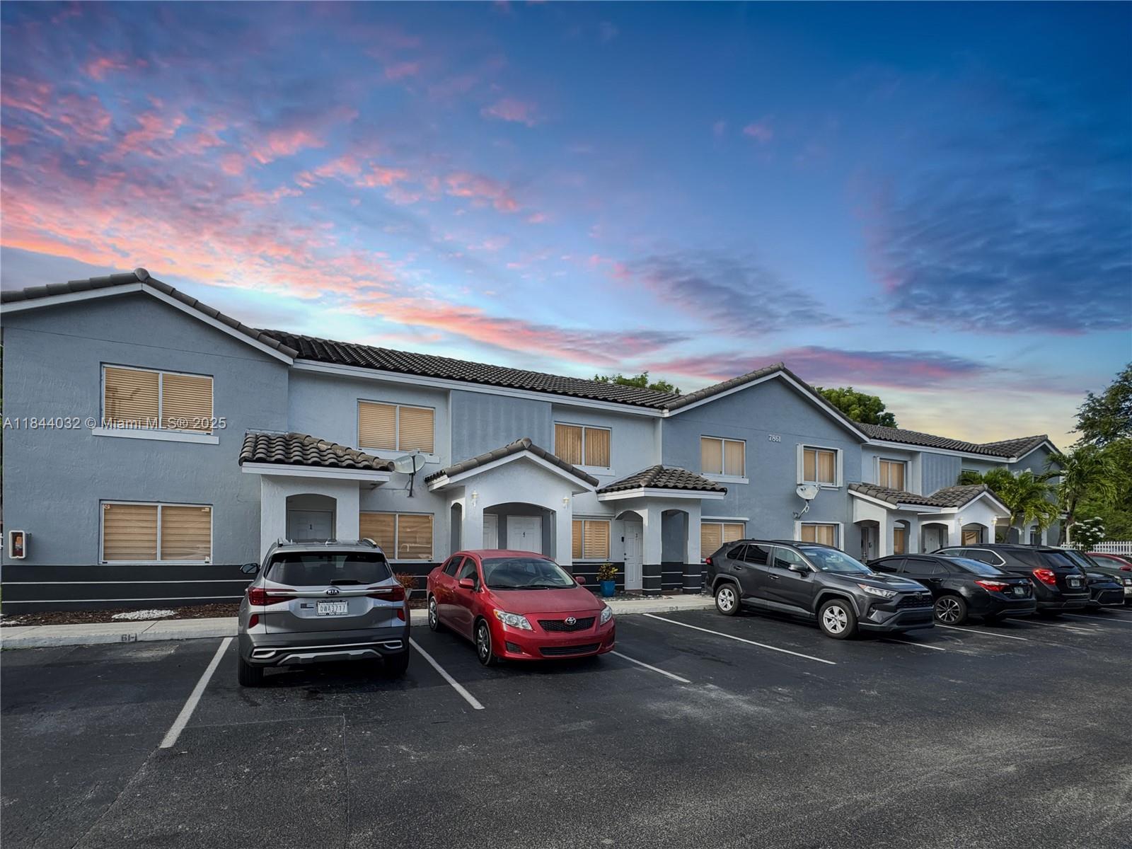 7861 SW 152nd Ave # 3 Unit: 308-3