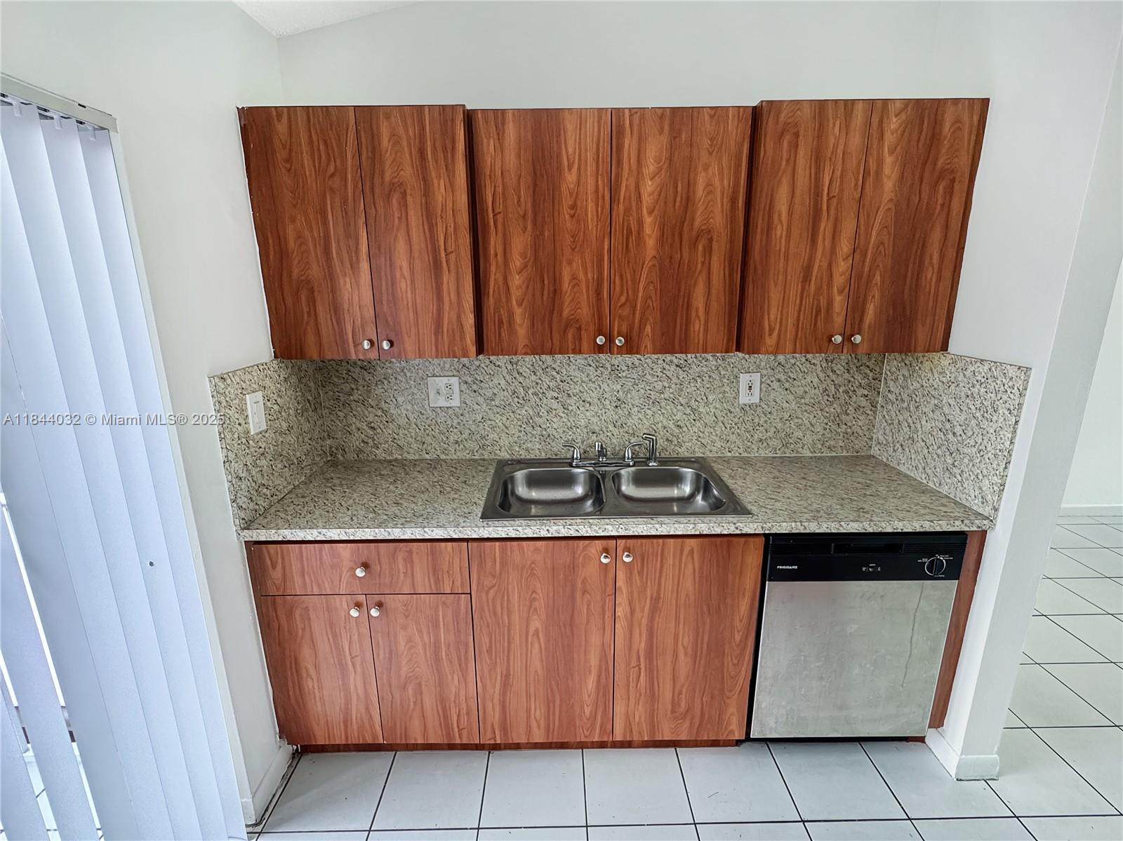 7861 SW 152nd Ave # 3 Unit: 308-3