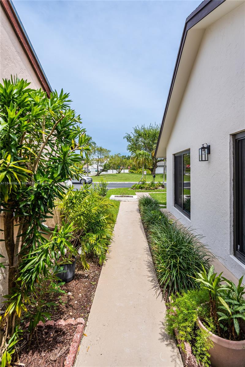 7106 SW 103rd Pl