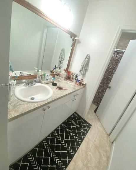 800 NW 44th Ave # 4