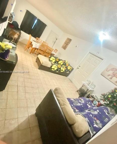 800 NW 44th Ave # 4