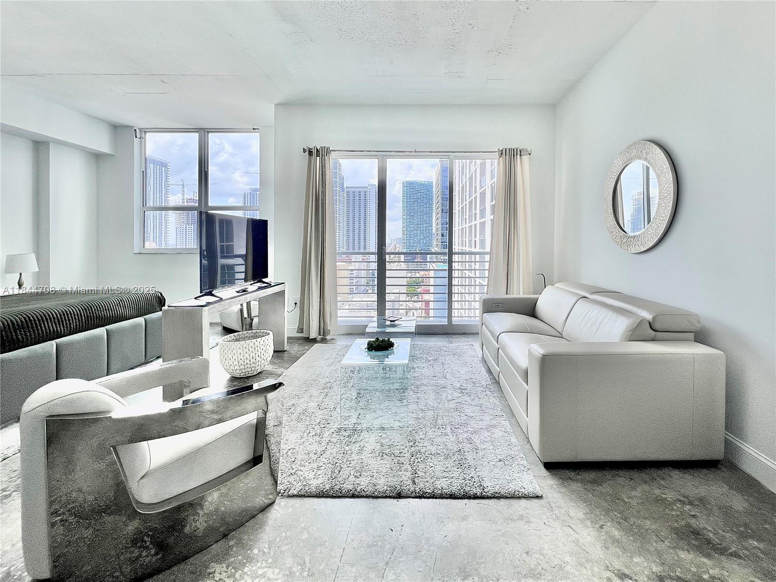 133 NE 2nd Ave # 2005