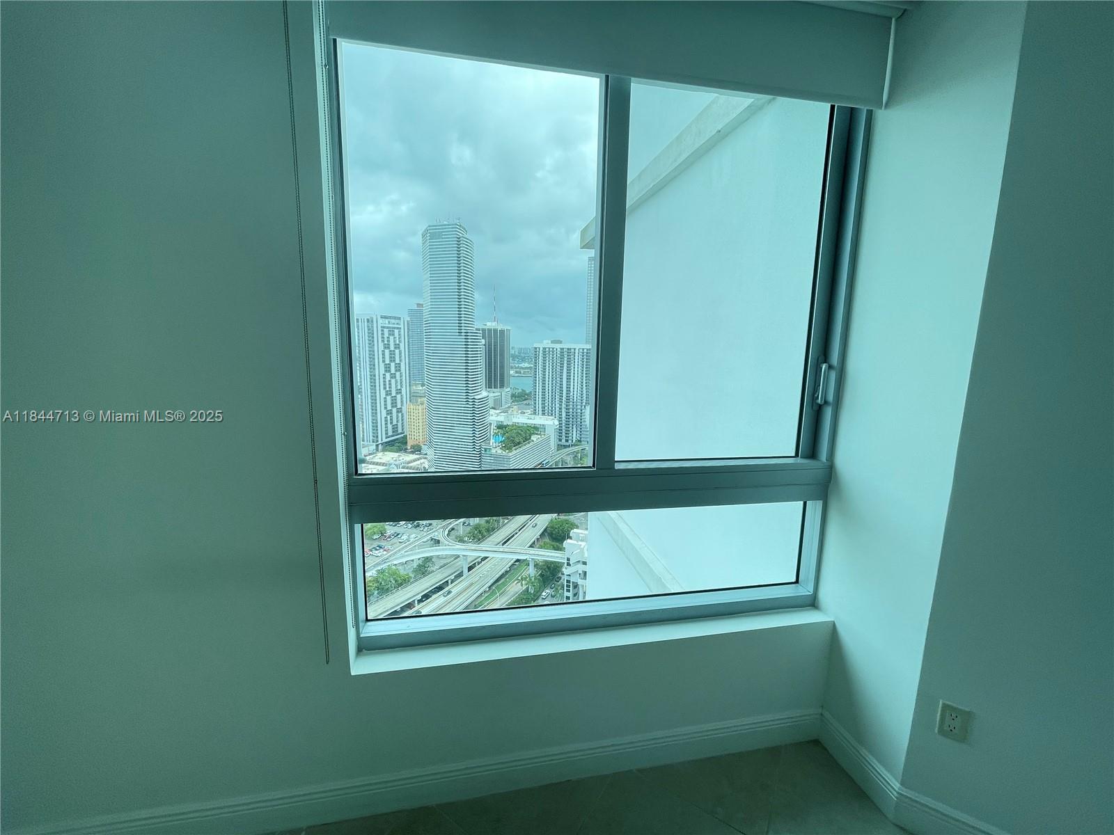 350 S Miami Ave Unit: 3709