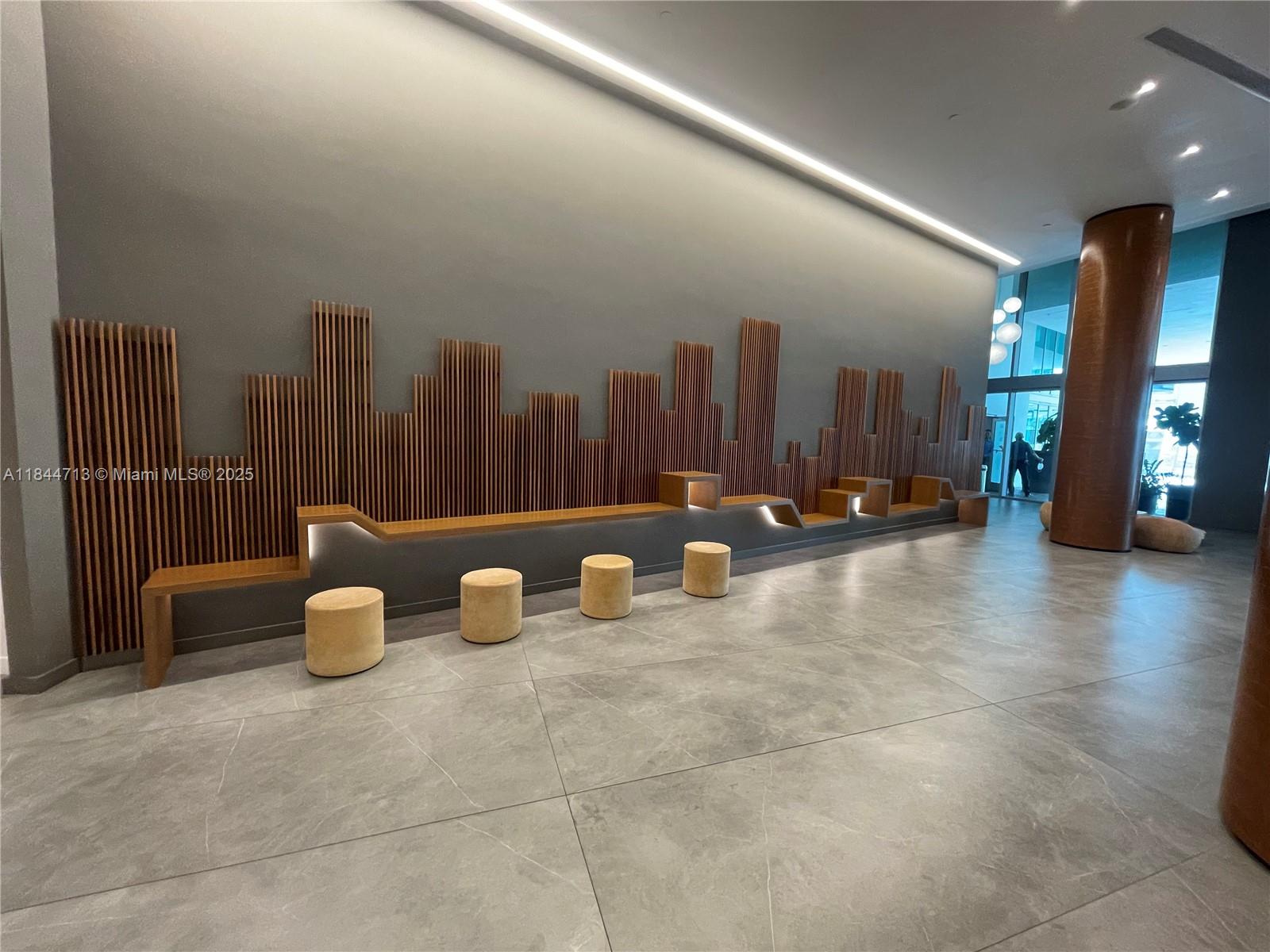 350 S Miami Ave Unit: 3709