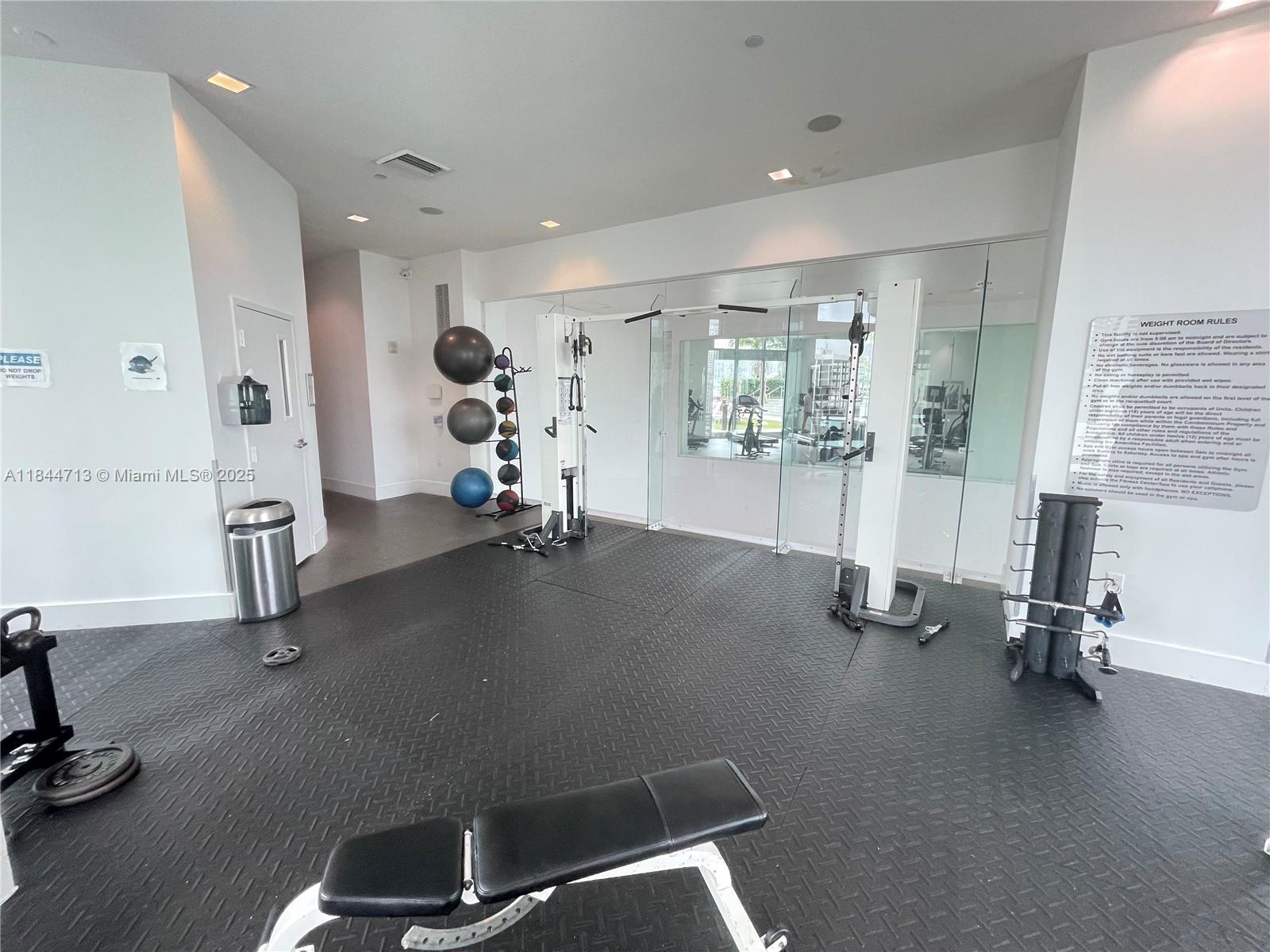 350 S Miami Ave Unit: 3709