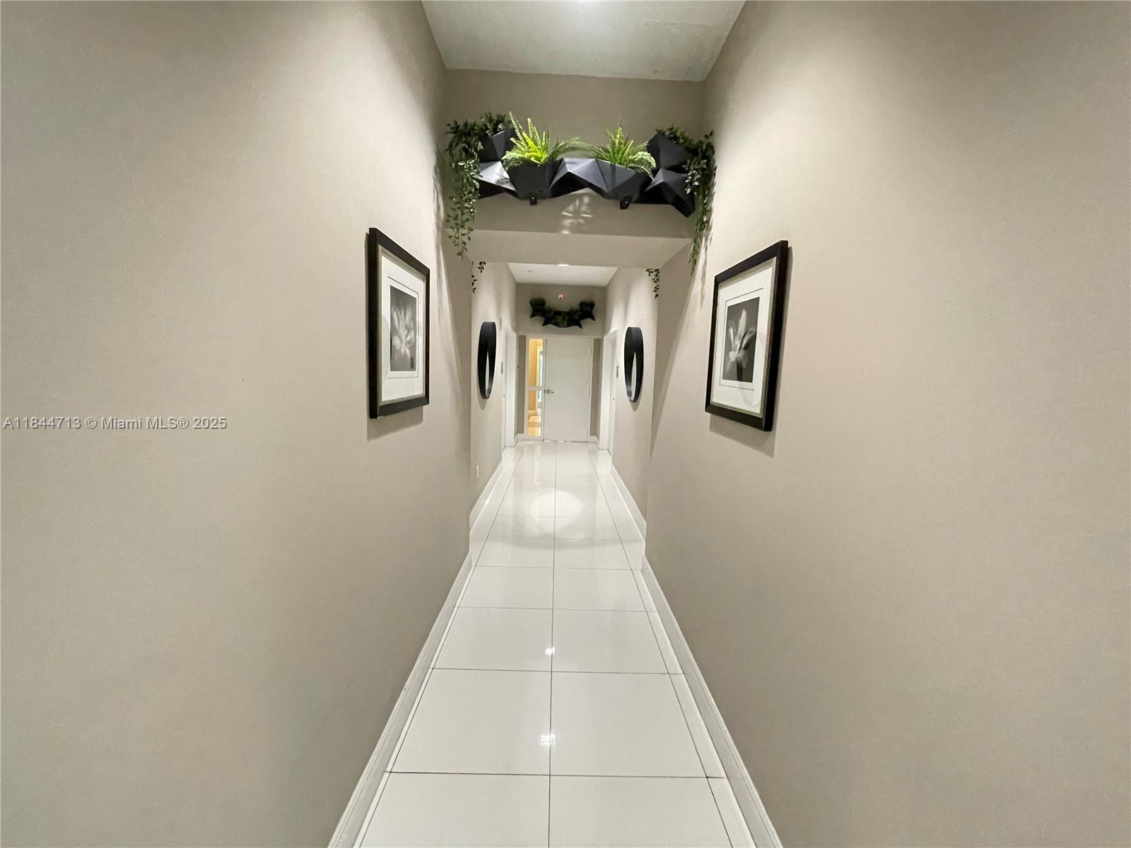 350 S Miami Ave Unit: 3709