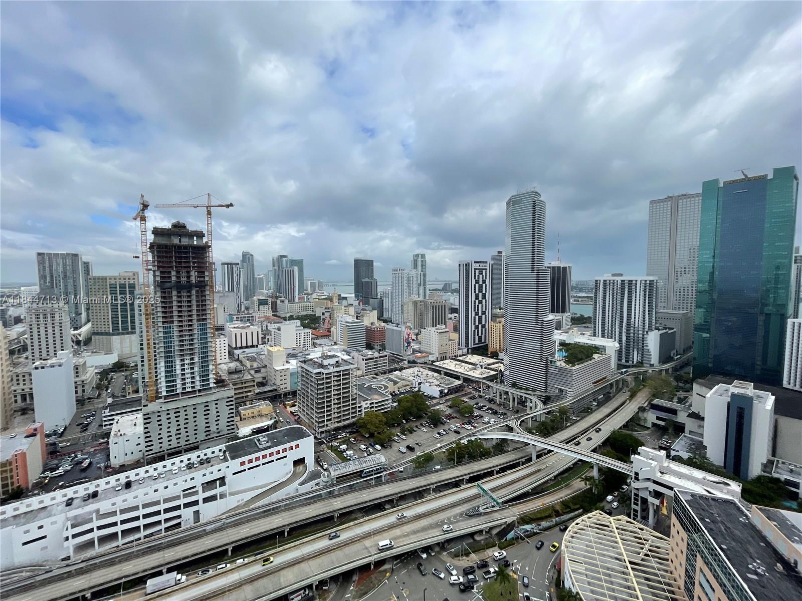 350 S Miami Ave Unit: 3709