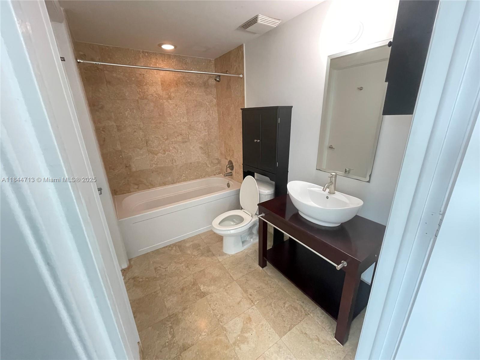 350 S Miami Ave Unit: 3709