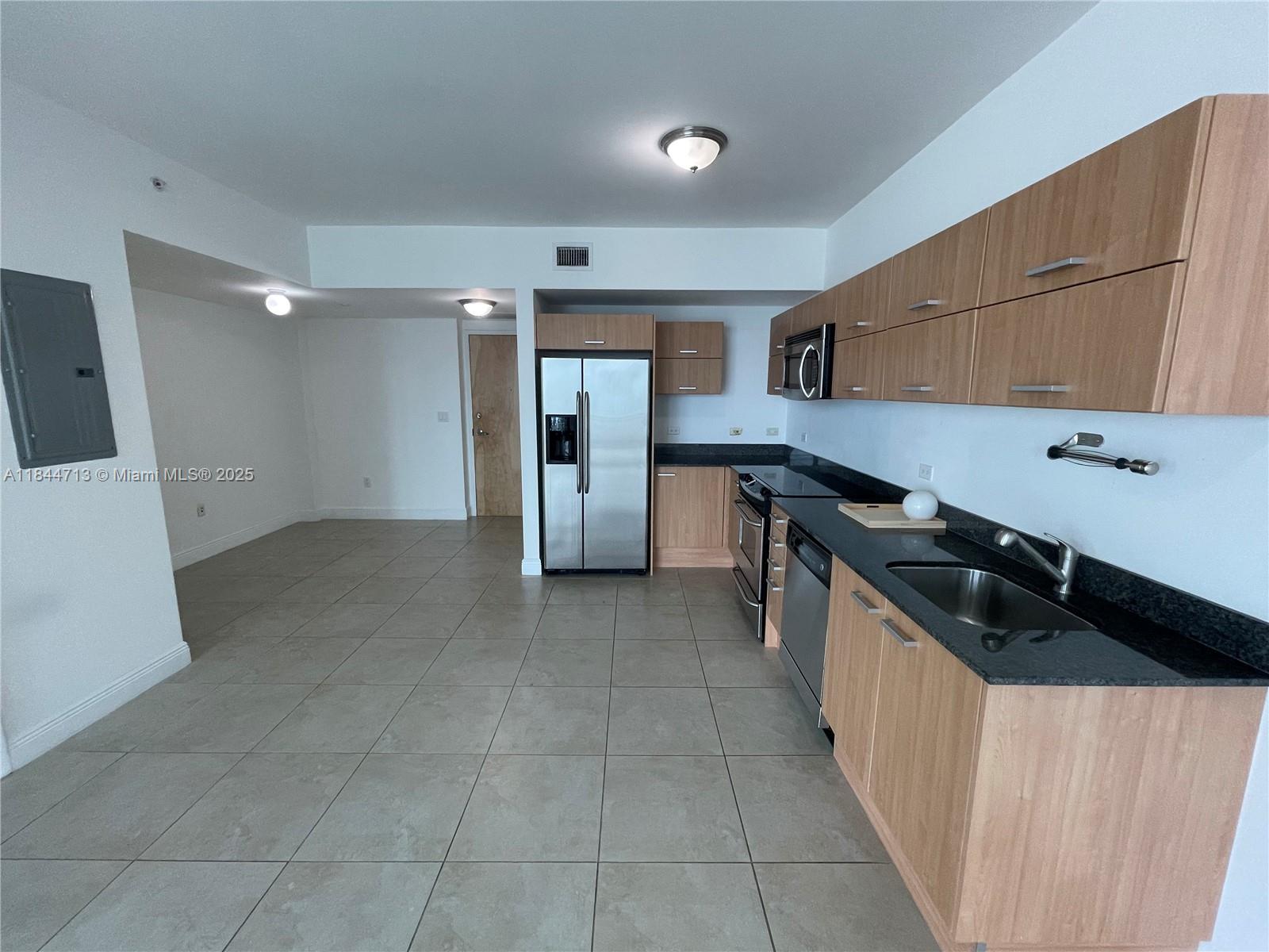 350 S Miami Ave Unit: 3709