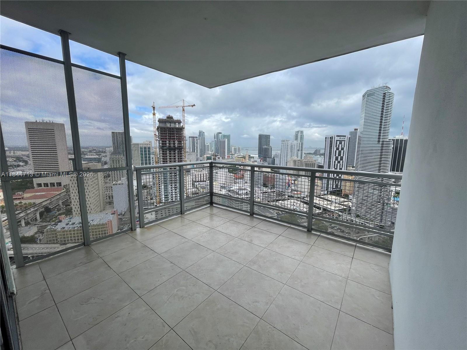 350 S Miami Ave Unit: 3709