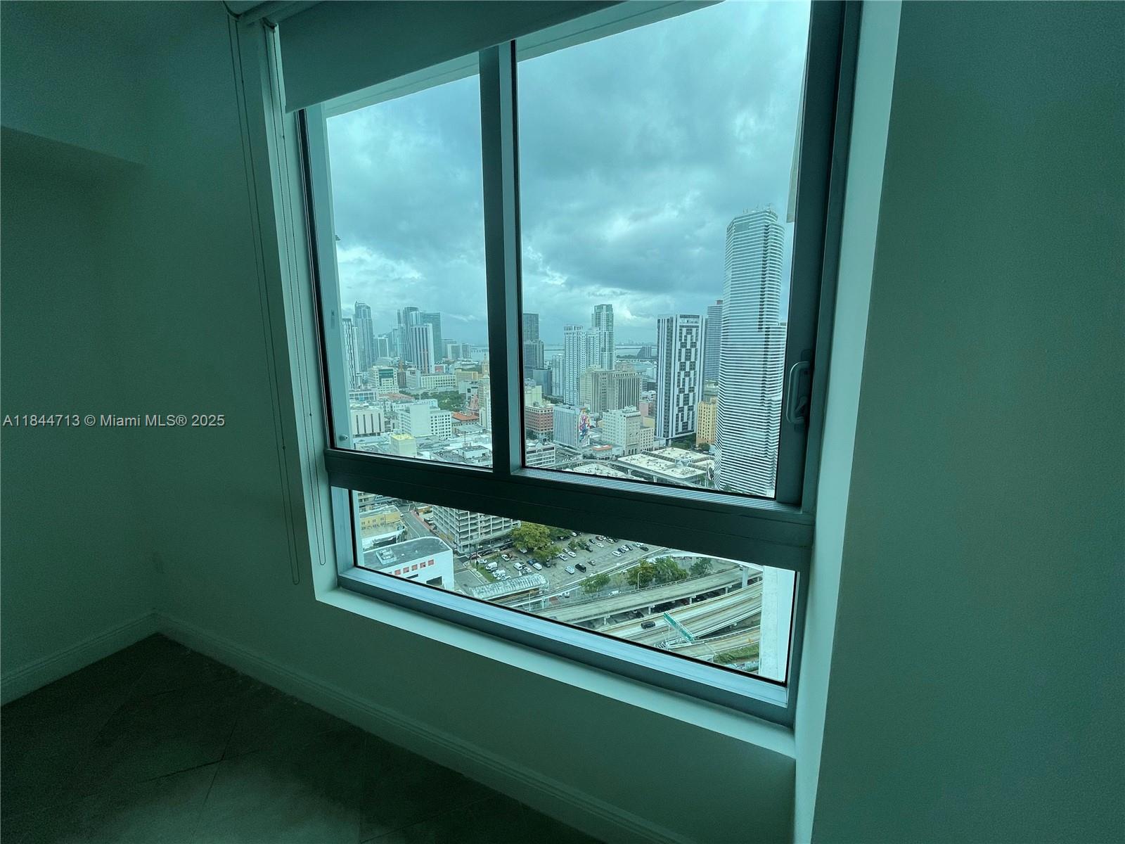 350 S Miami Ave Unit: 3709
