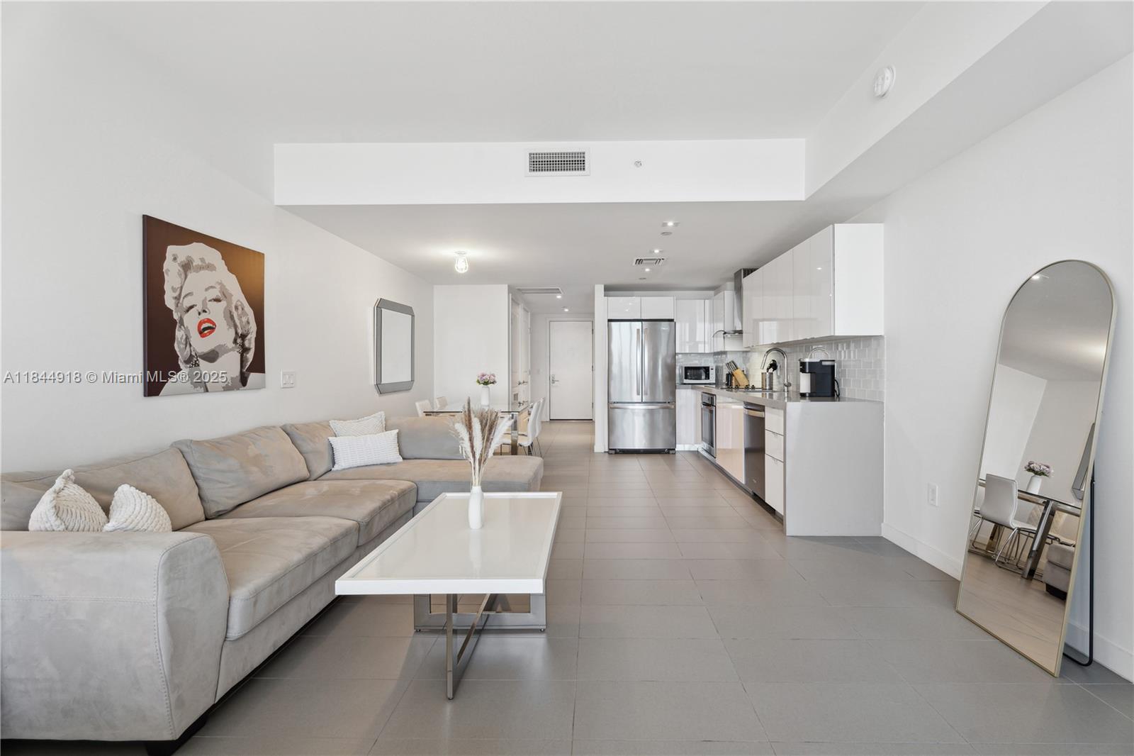 1600 NE 1st Ave # 3303