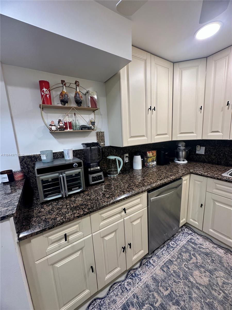 737 SE 1st Way # 110
