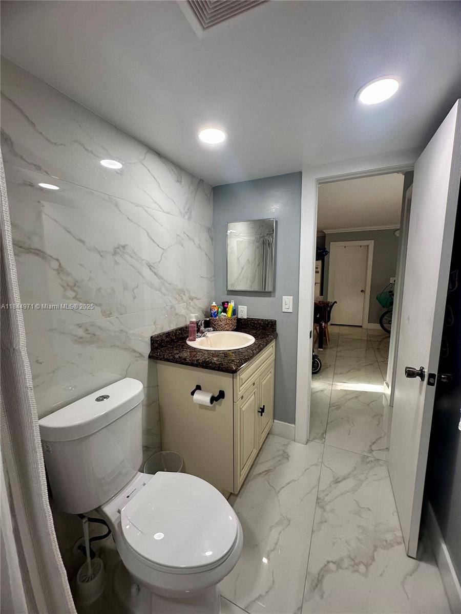 737 SE 1st Way # 110