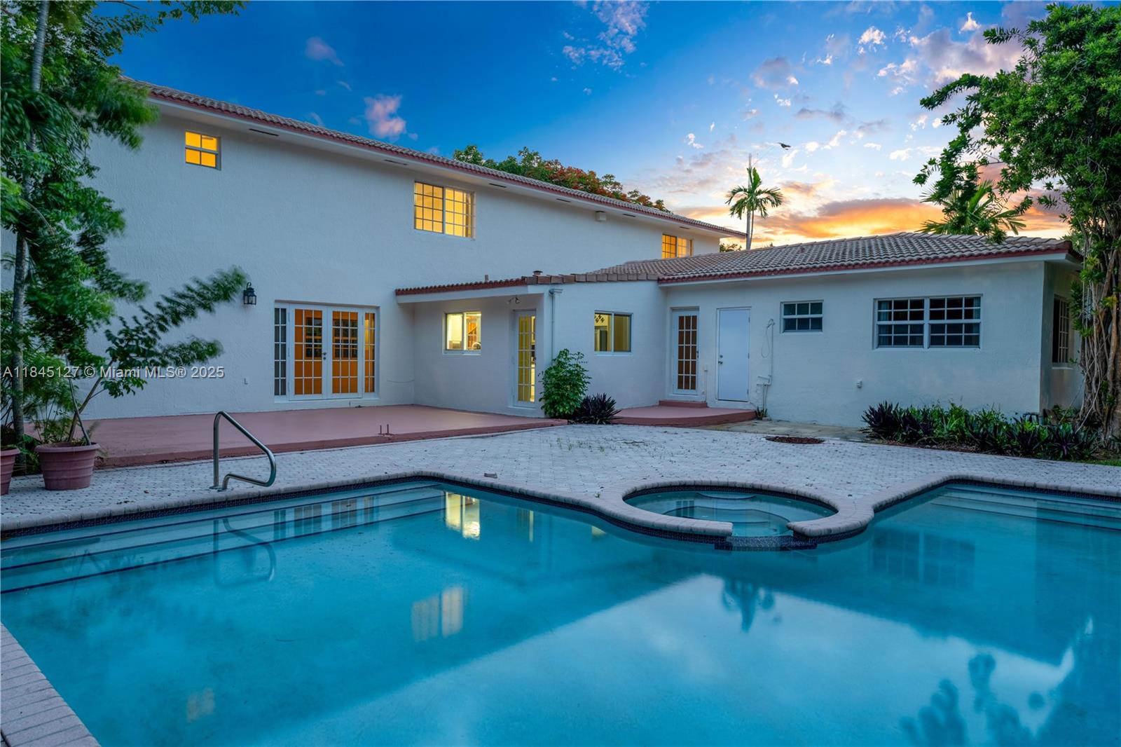 7100 SW 56th St