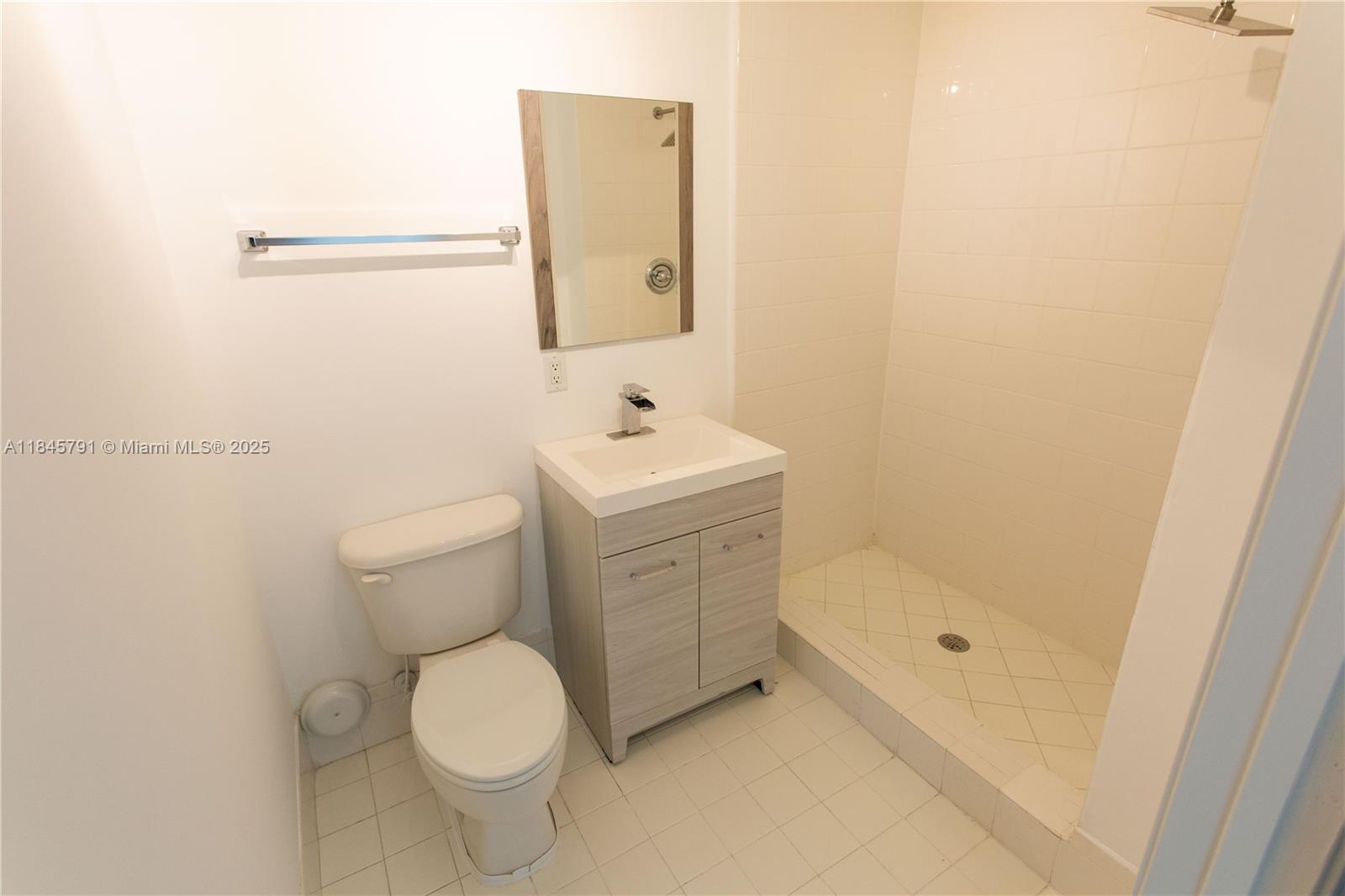 20 Calabria Ave # 201
