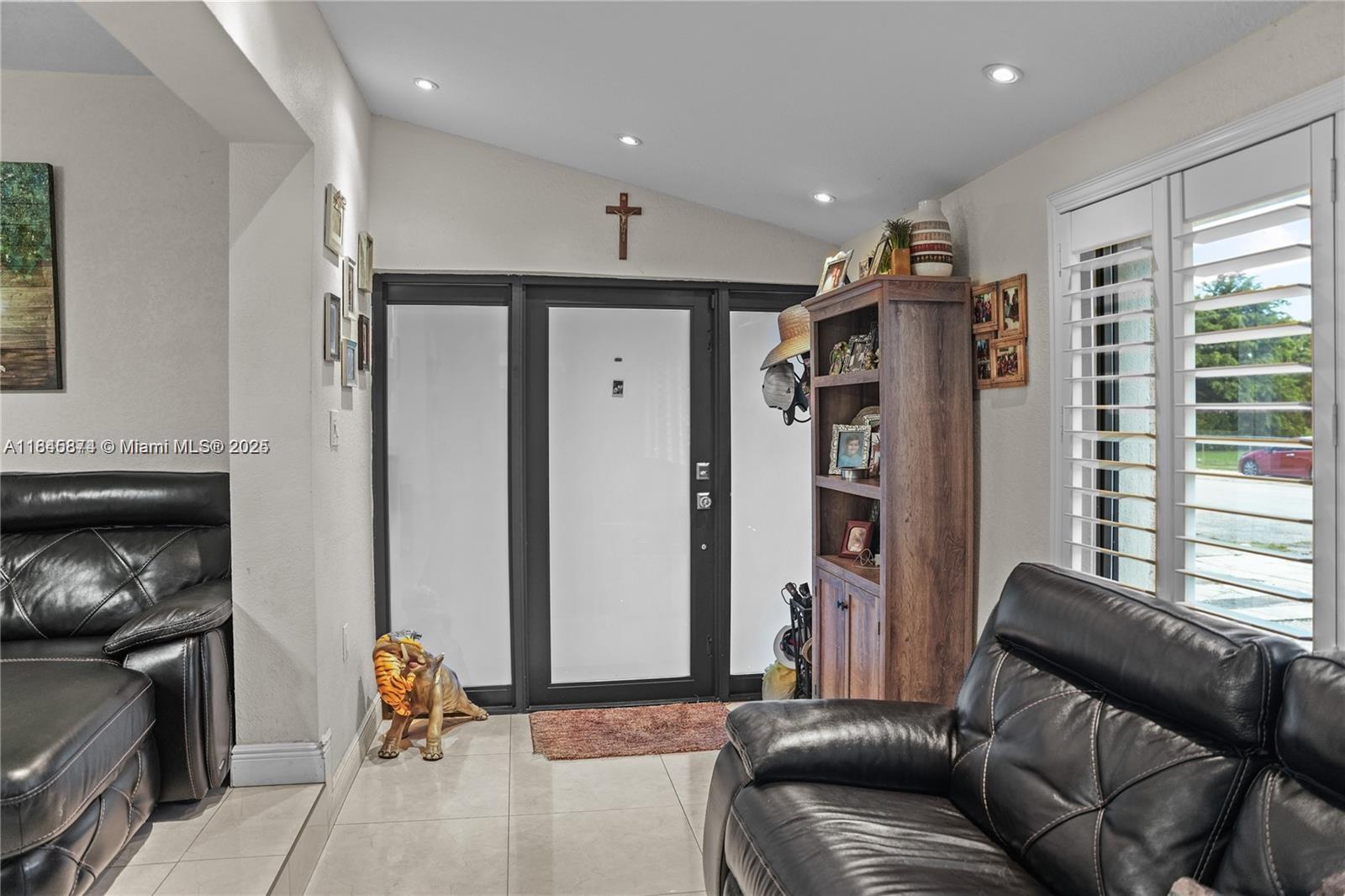 117 W 34th St