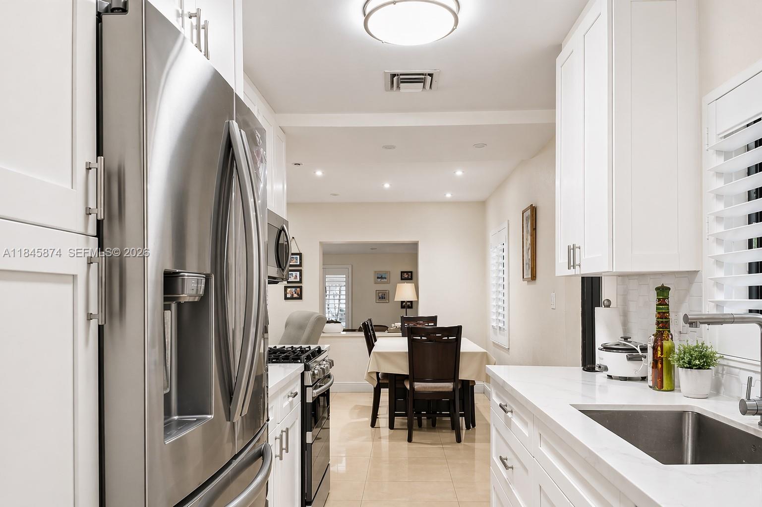 117 W 34th St