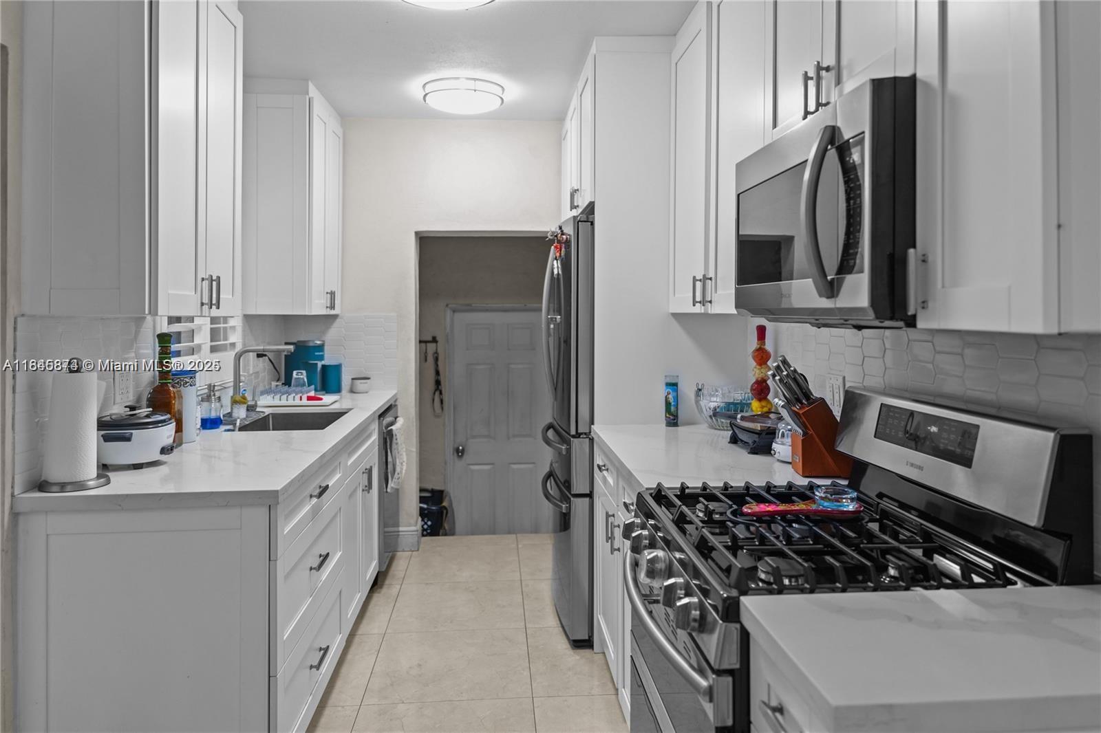 117 W 34th St