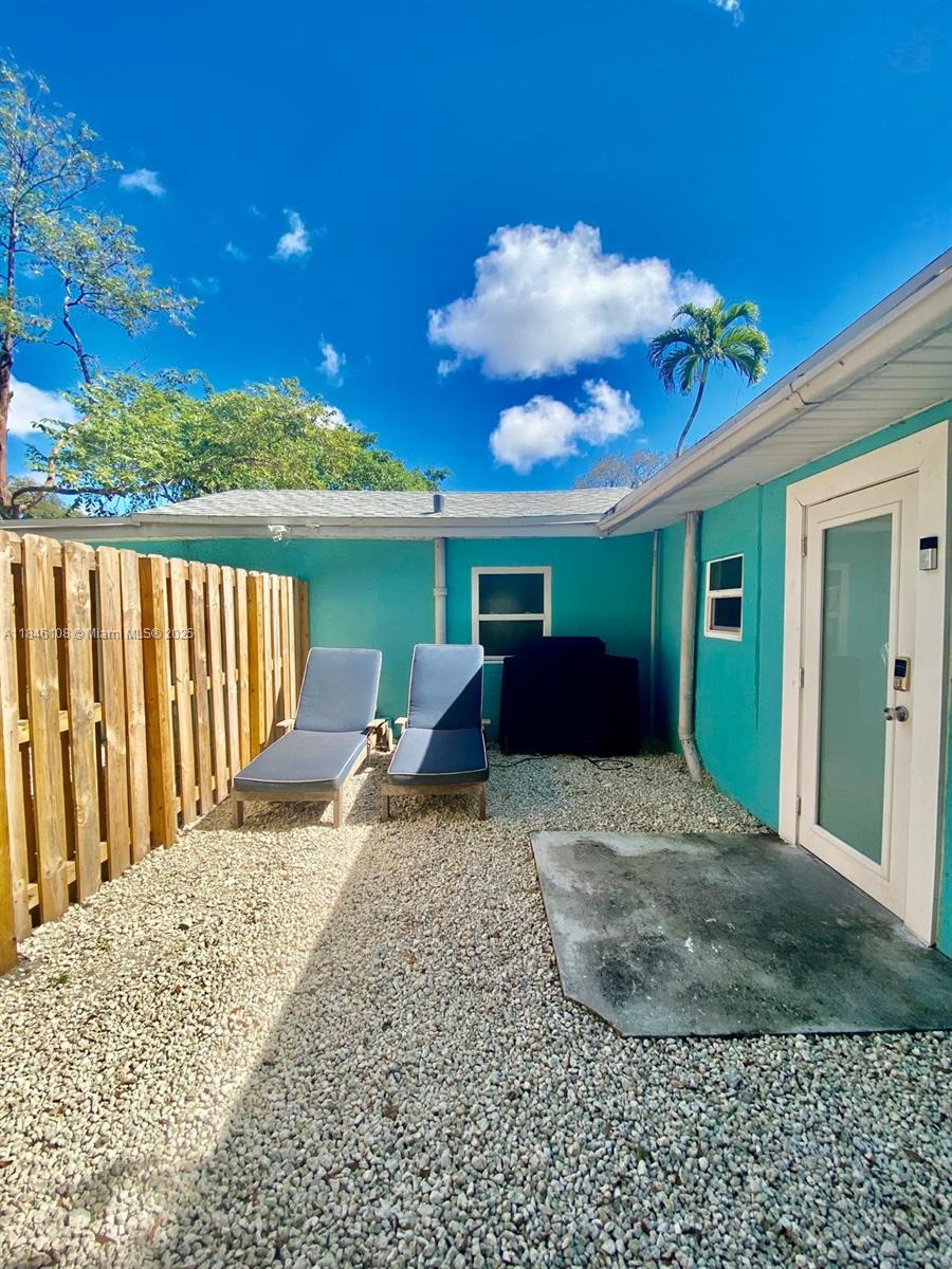 1420 SW 33rd Ct