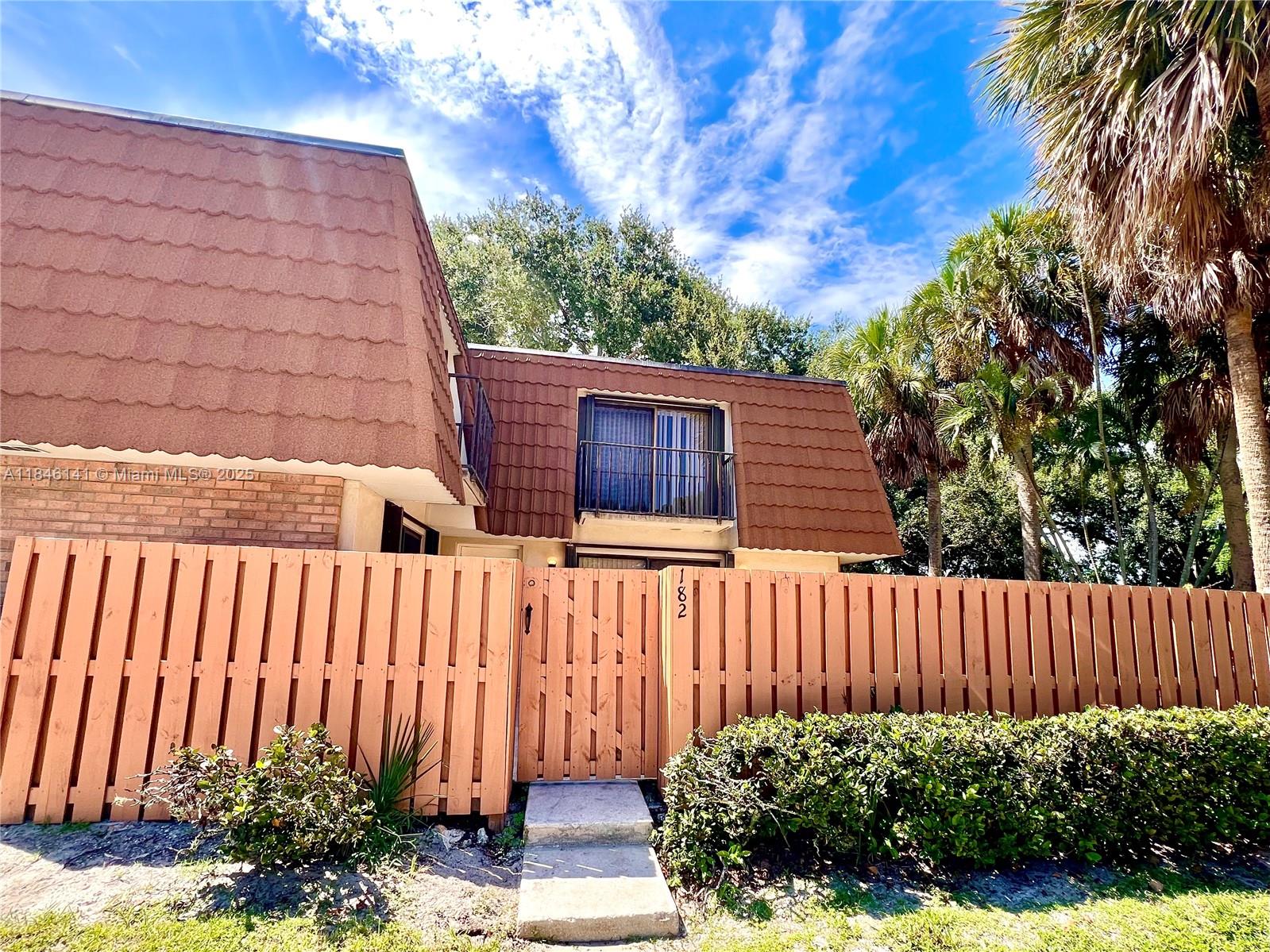 182 Charter Way