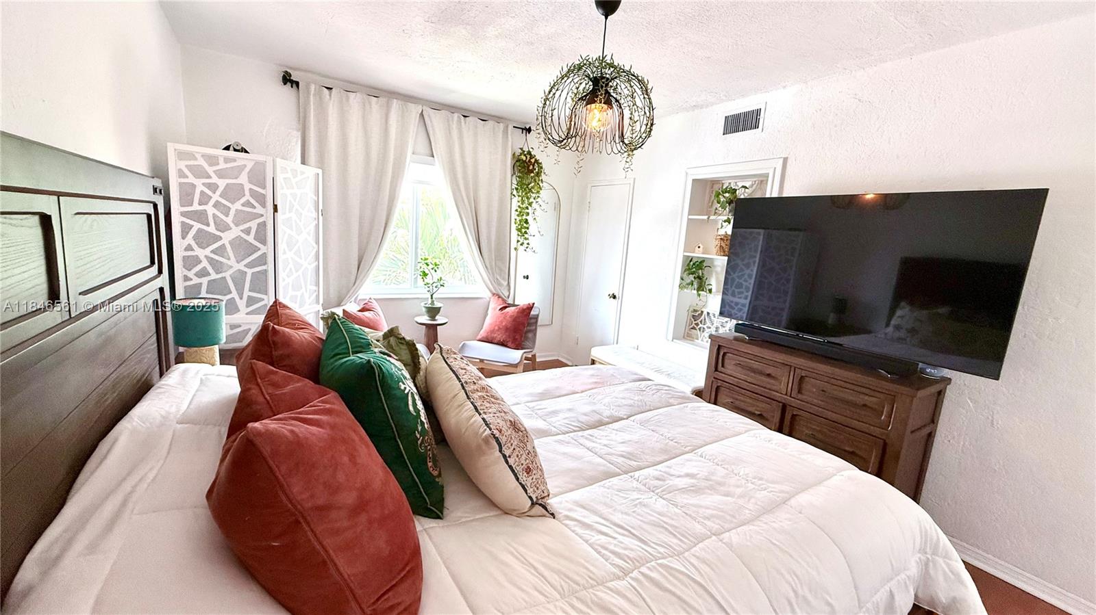 8449 NW 4th Ave # 8449