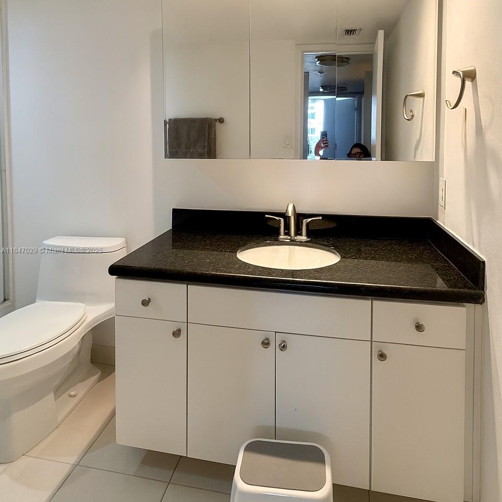 2401 Collins Ave # 1209