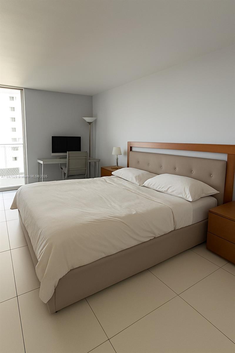 2401 Collins Ave # 1209