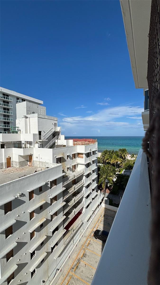 2401 Collins Ave # 1209