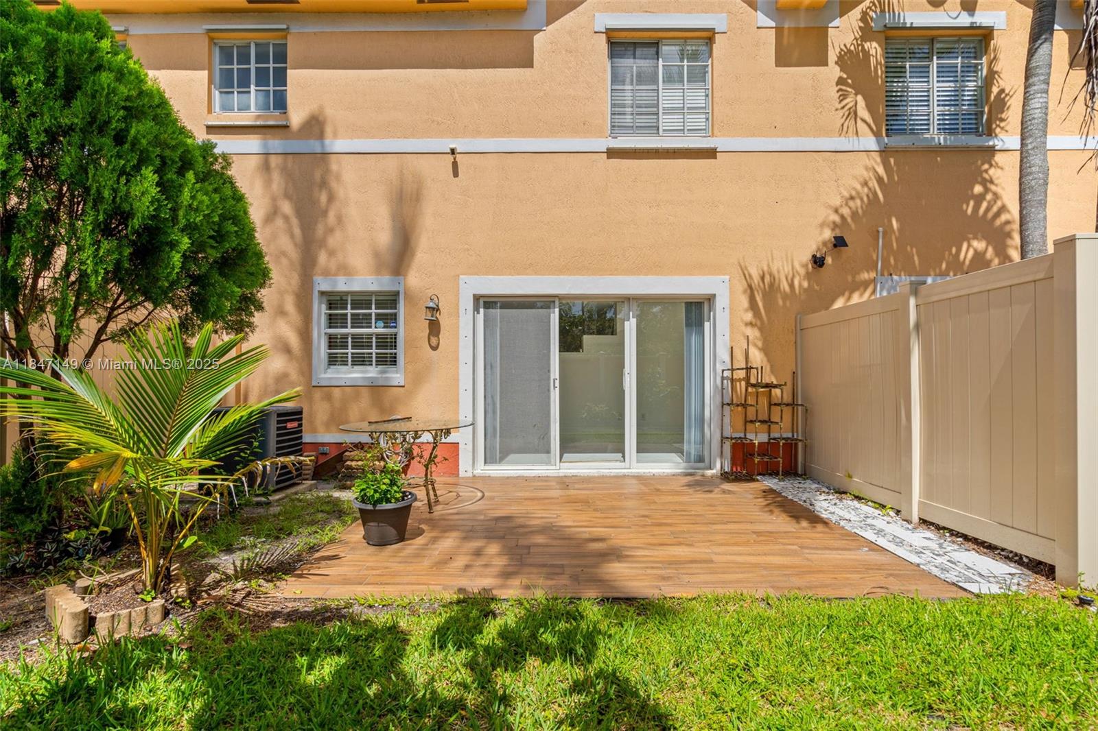 2350 SW 86th Way