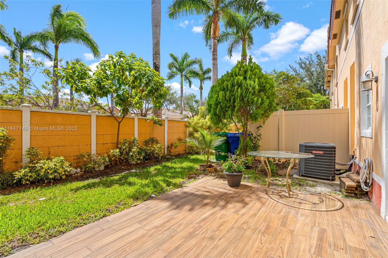 2350 SW 86th Way