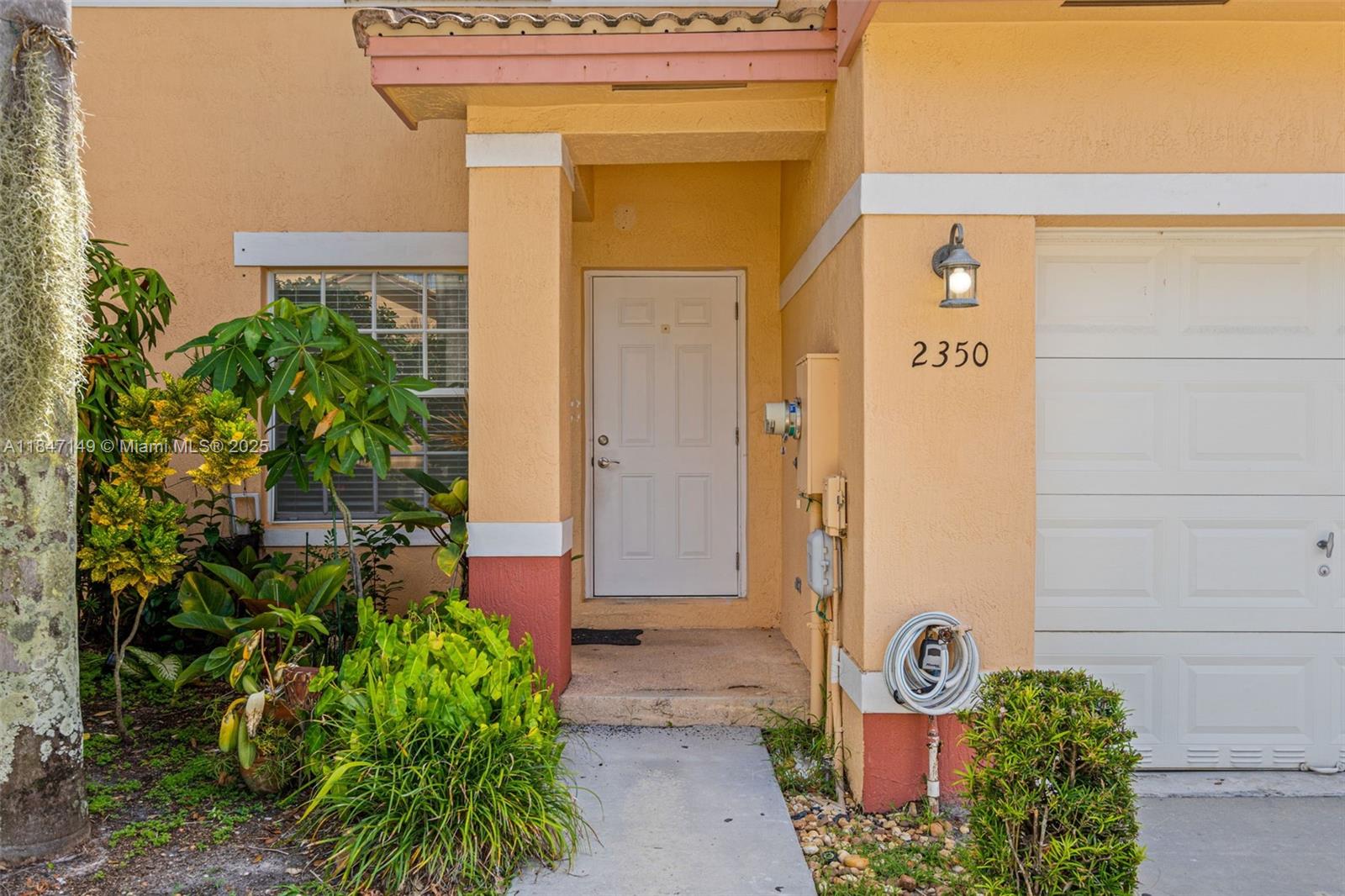 2350 SW 86th Way