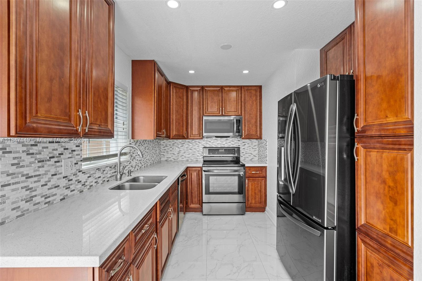 2350 SW 86th Way