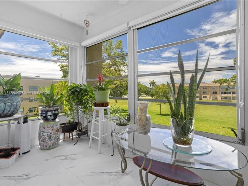 9330 Sunrise Lakes Blvd Unit: 304