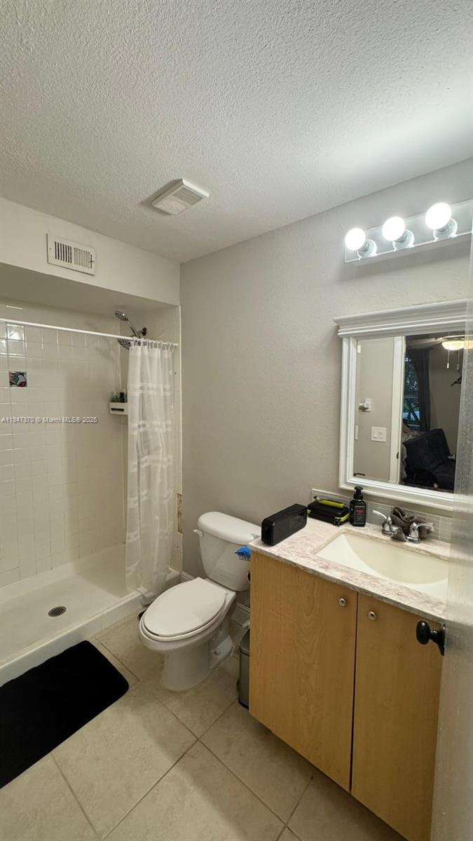 1705 Palm Cove Blvd # 105 Unit: 1-105