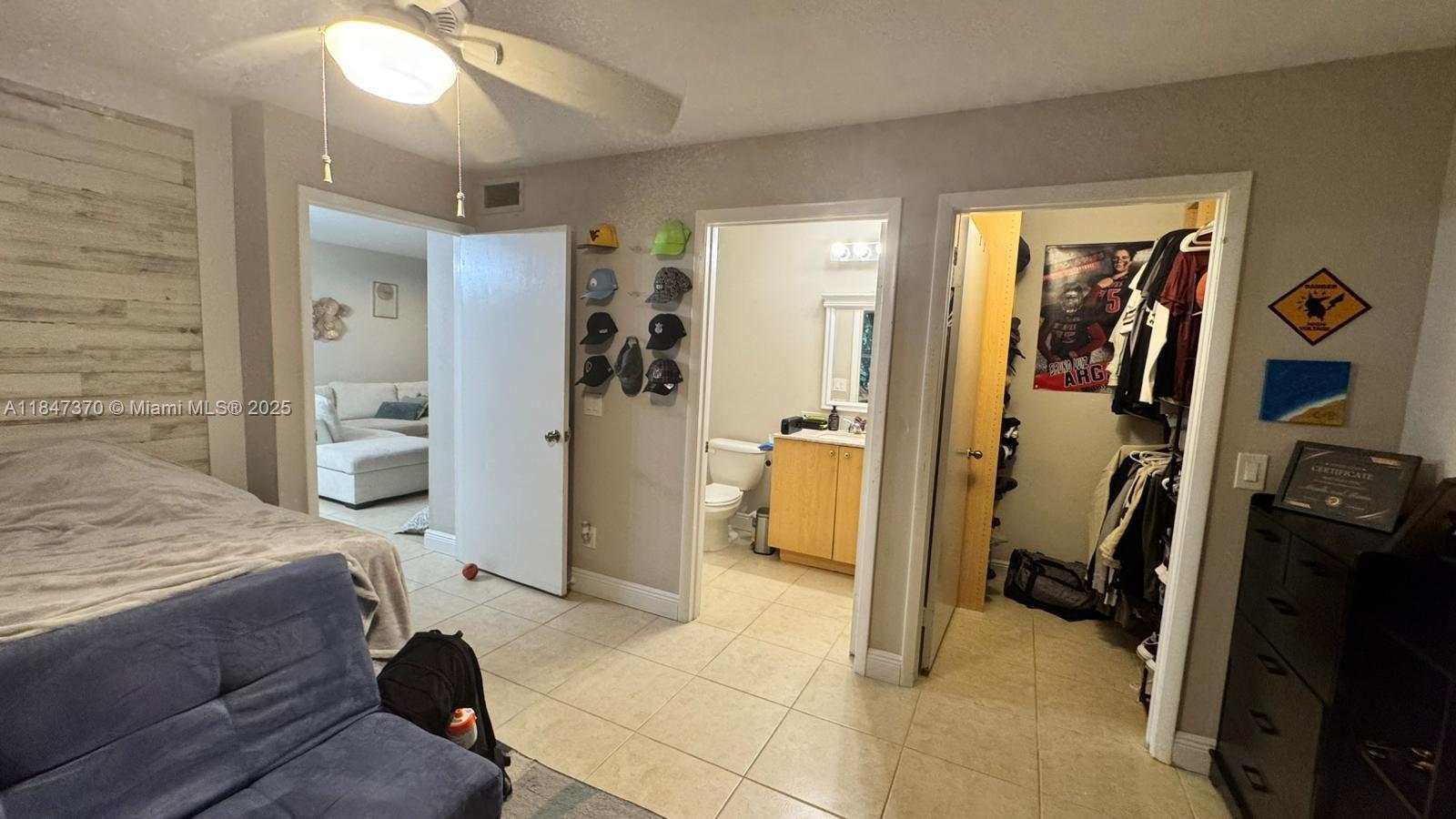 1705 Palm Cove Blvd # 105 Unit: 1-105