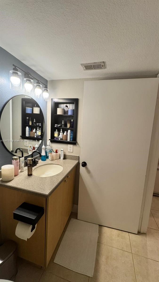 1705 Palm Cove Blvd # 105 Unit: 1-105