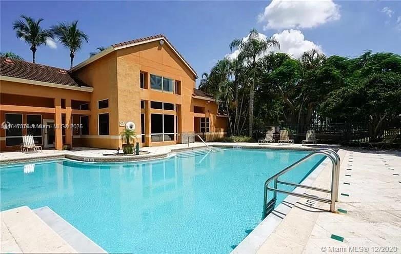 1705 Palm Cove Blvd # 105 Unit: 1-105