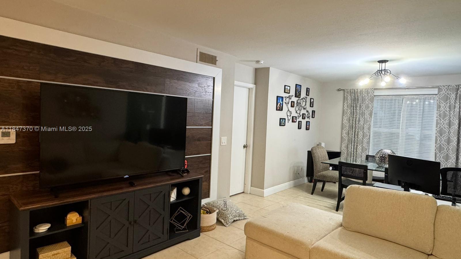 1705 Palm Cove Blvd # 105 Unit: 1-105