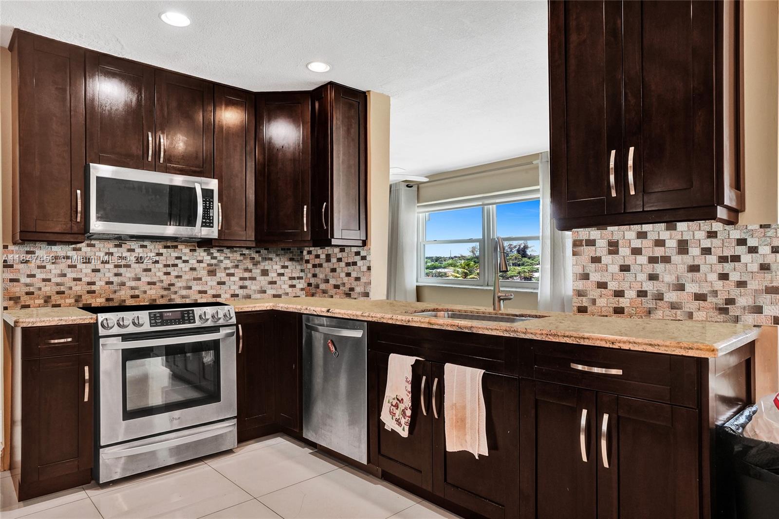 215 SE 3rd Ave # 501C