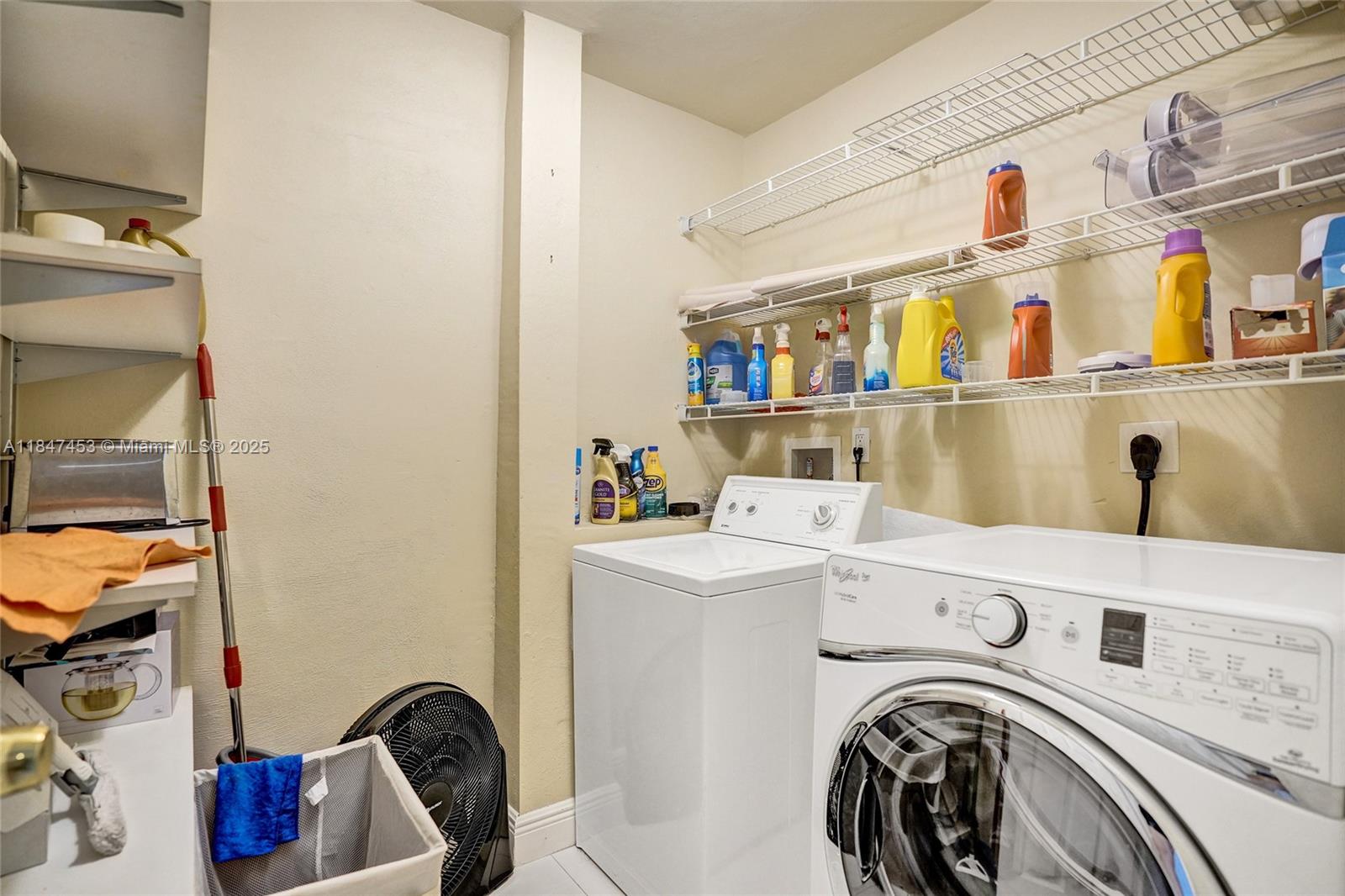 215 SE 3rd Ave # 501C