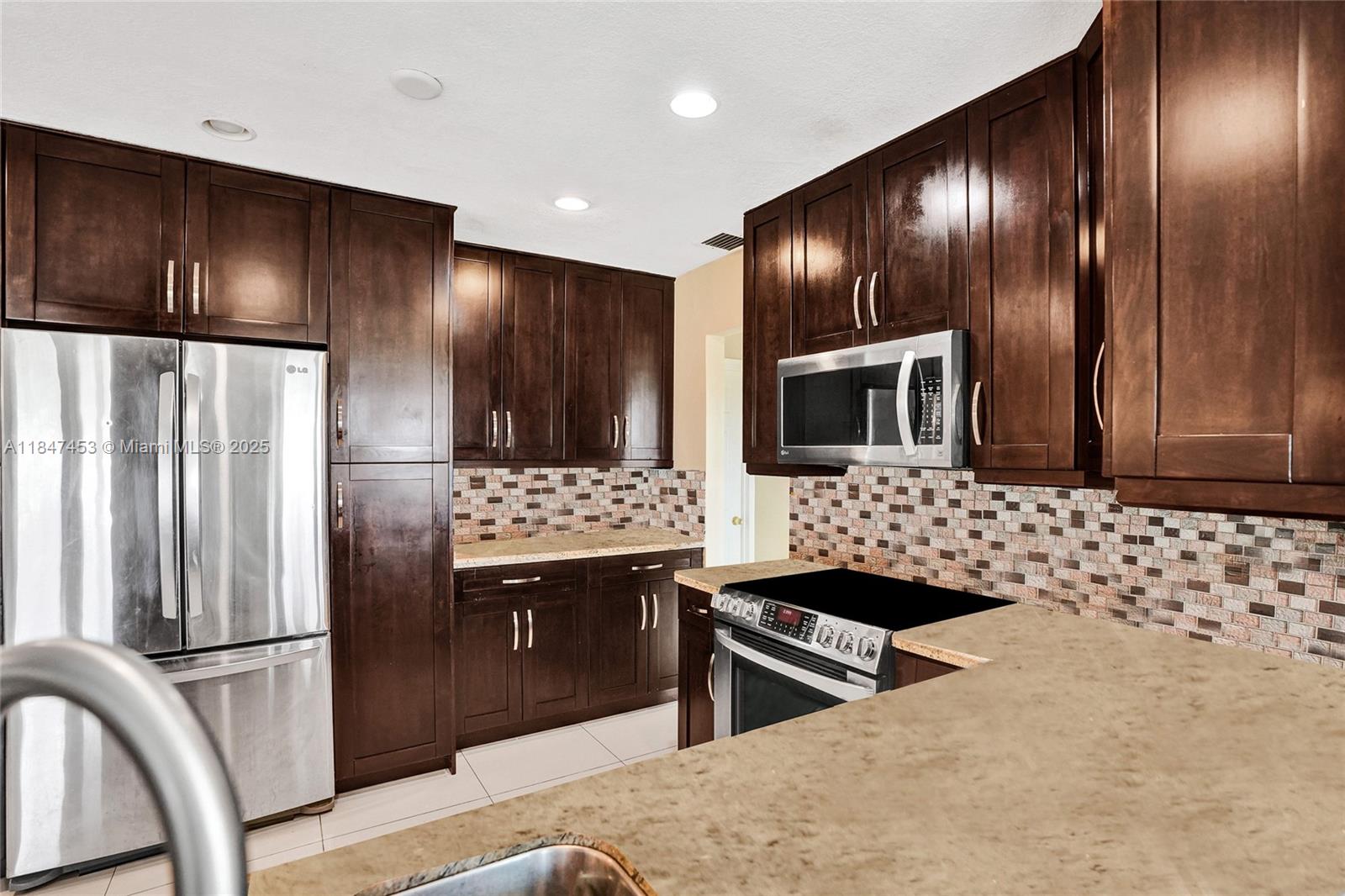 215 SE 3rd Ave # 501C