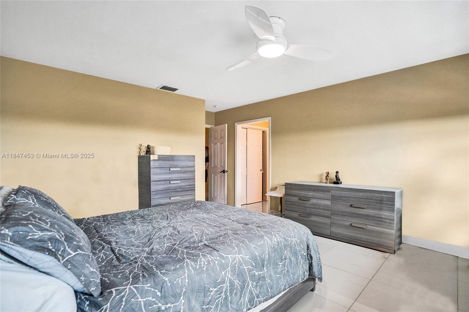 215 SE 3rd Ave # 501C