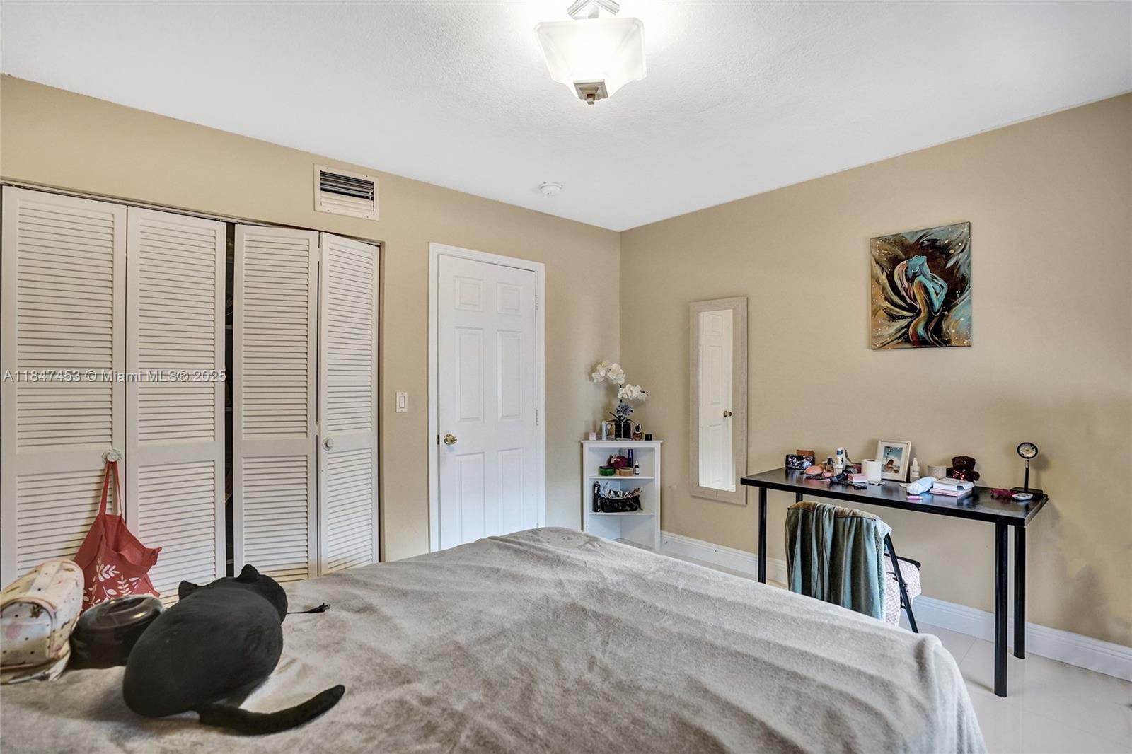 215 SE 3rd Ave # 501C
