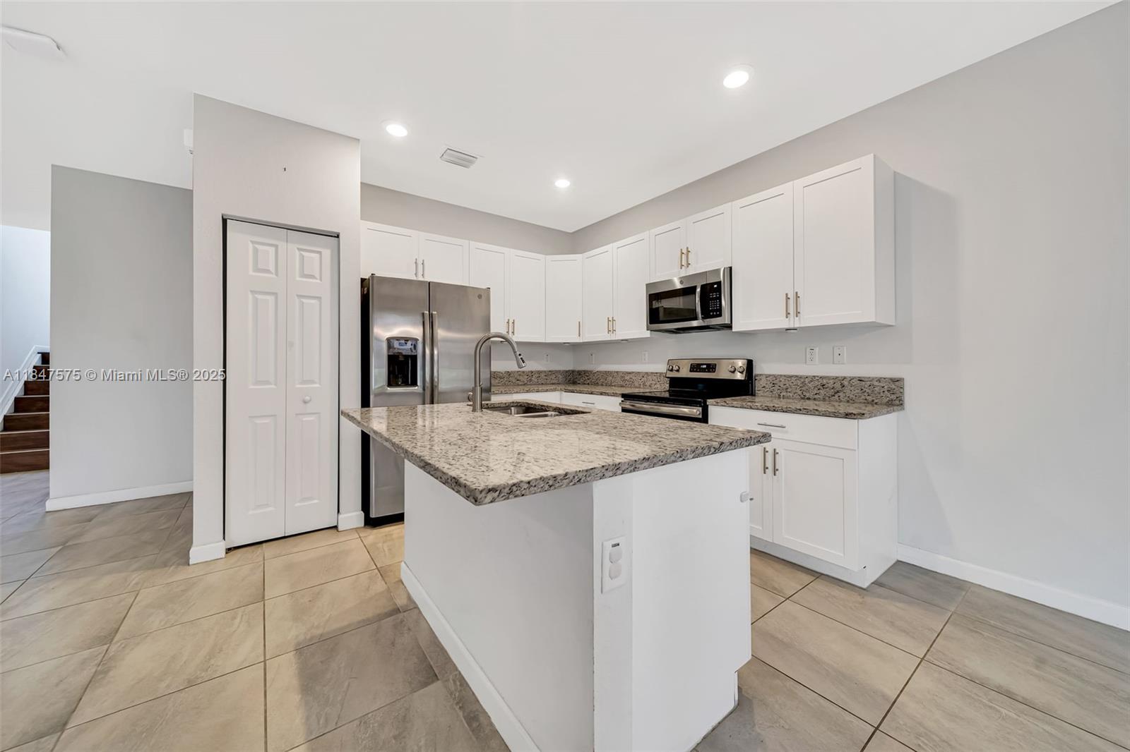 10140 W 32nd Ln.