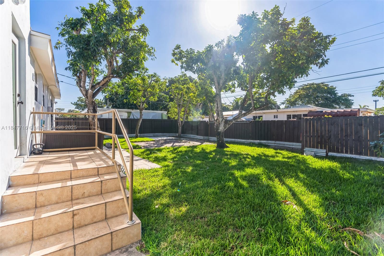 248 Carlisle Dr