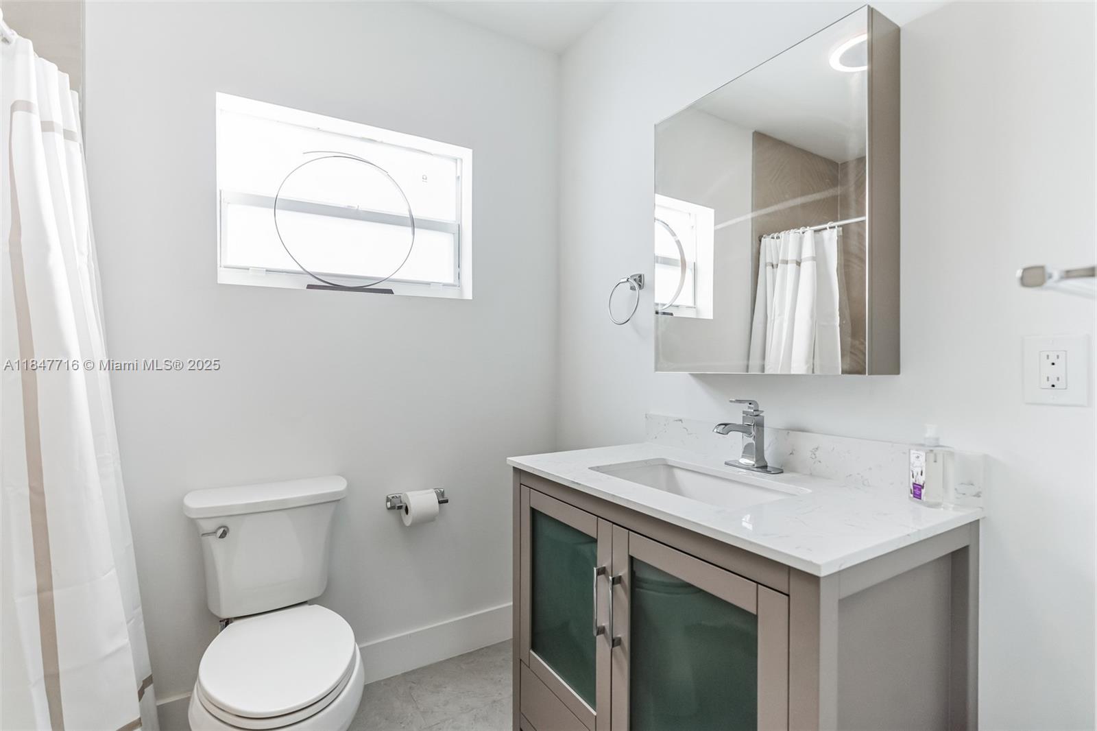 248 Carlisle Dr