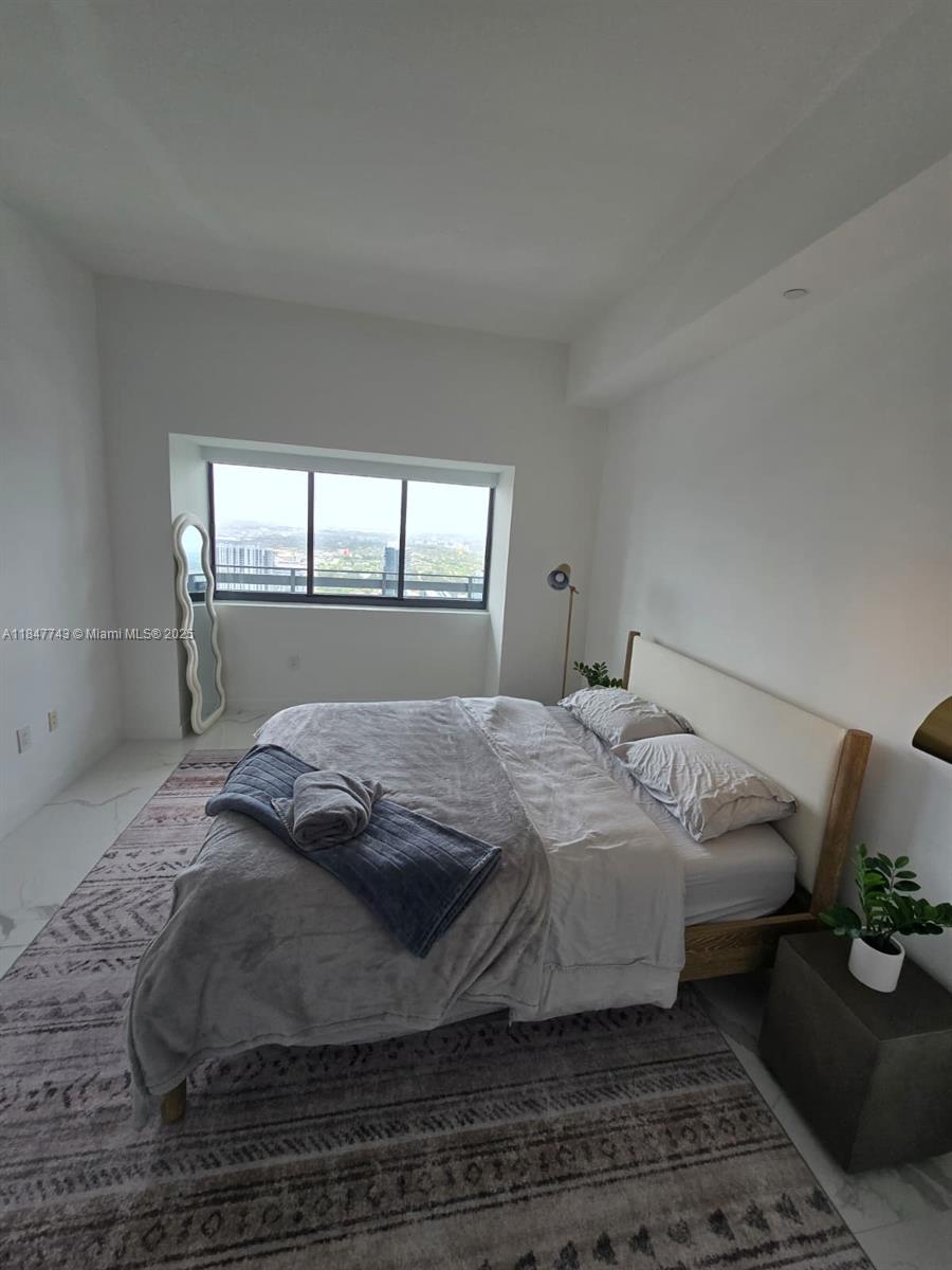 480 NE 31st St # 4003