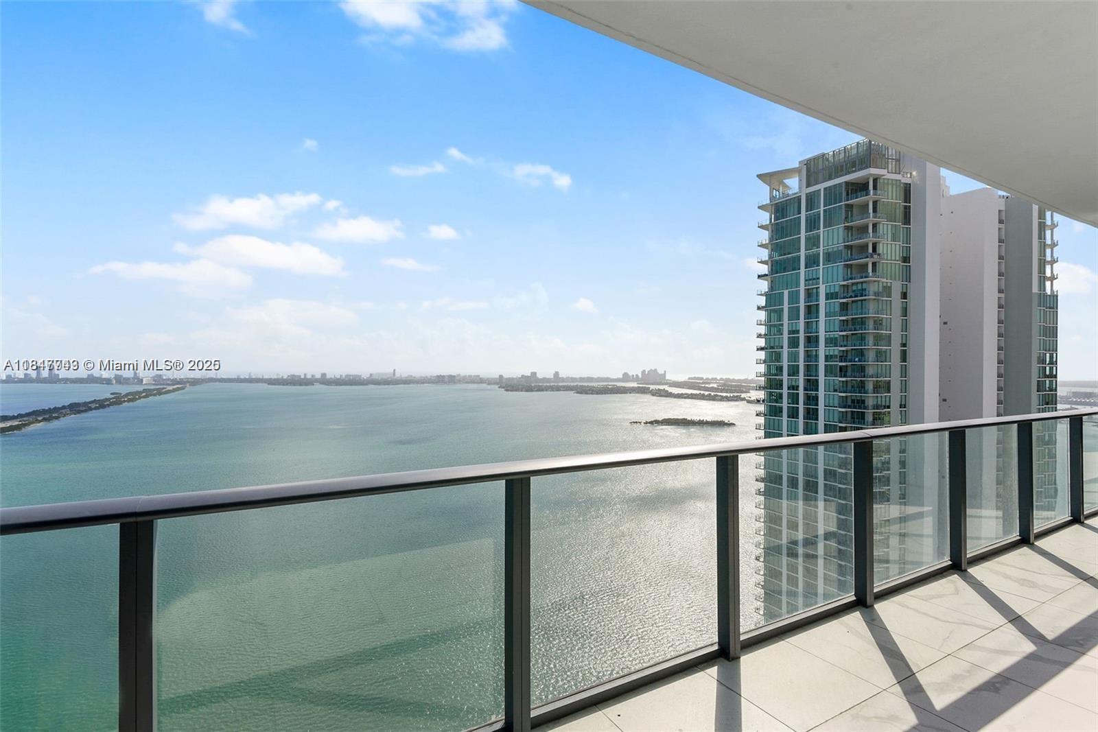 480 NE 31st St # 4003